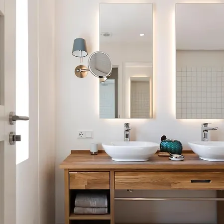 Reetdorf Geltinger Birk Malerhaus Wollgras Nyaraló